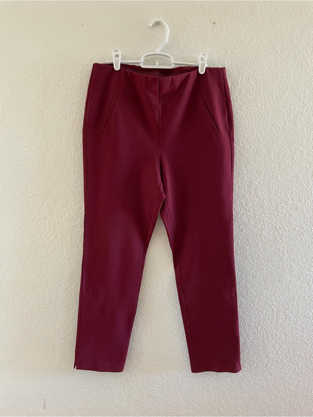 Chico's Brigitte Ponte Slim Crop Pants Trousers Burgundy Sz 10 Fall Fashion